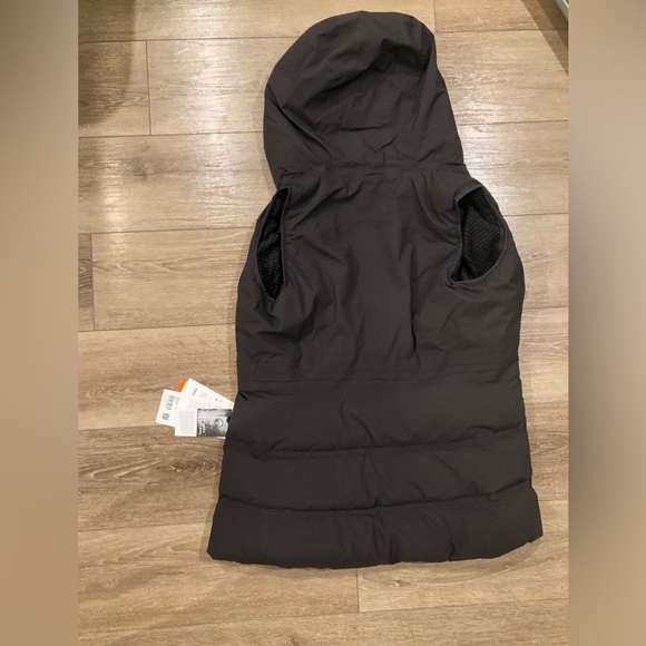 Lululemon Sleet Street Vest - Picture 2 of 3